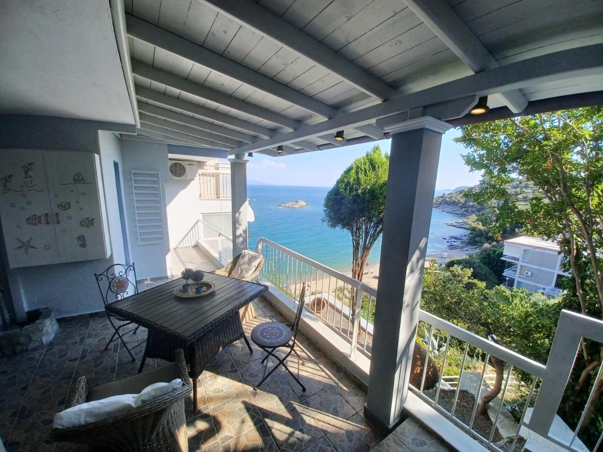 Apartament Balcony By The Sea PalaiónTsiflíkion Zewnętrze zdjęcie